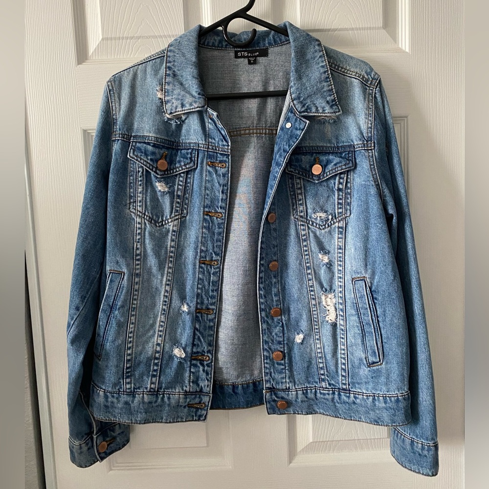 STS women’s distressed denim trucker jacket, size small